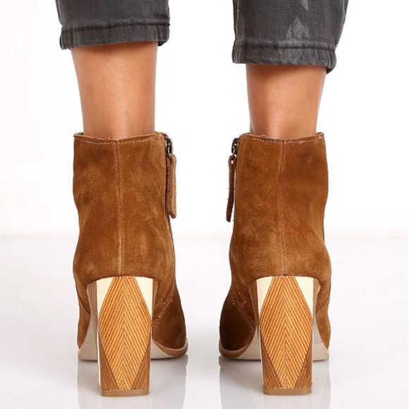 NIB Dream On Geometric Heeled Ankle Bootie - Picture 6 of 6